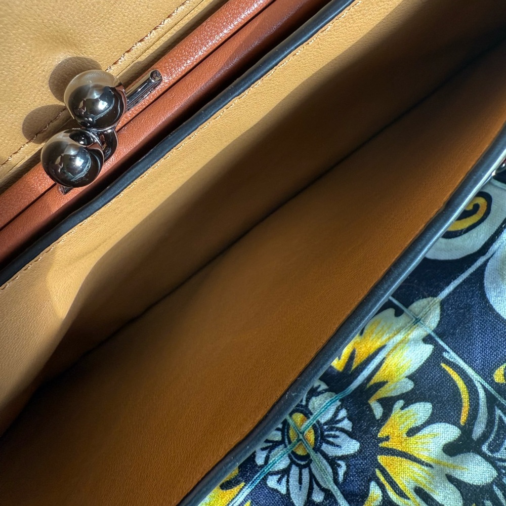 Coach 1941 Small Dinky Tea Rose Appliqué Crossbody in Glovetanned Leather - Picture 12 of 15